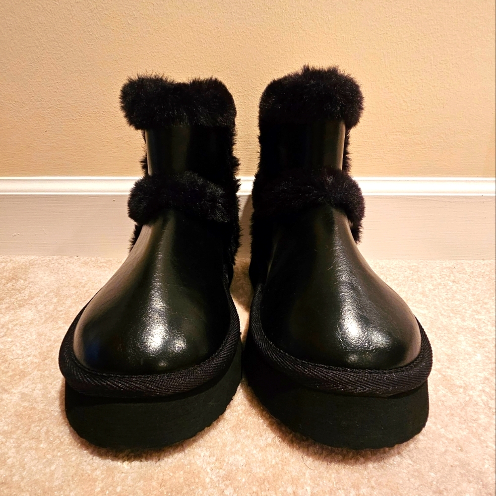 Women's Juicy Couture Boots Carina style Fur black size 8
